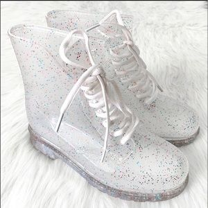 URBAN OUTFITTERS Clear Glitter Jelly Boots